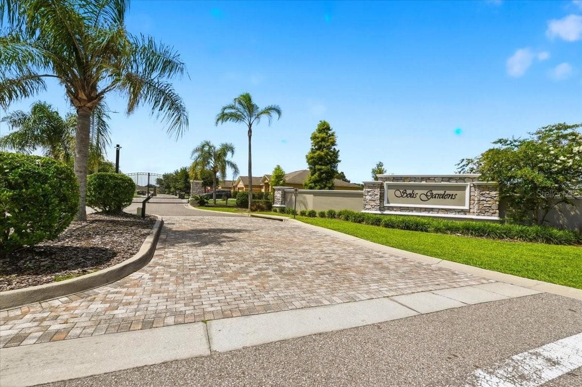 180 SOLIS DRIVE — photo 37 of 41