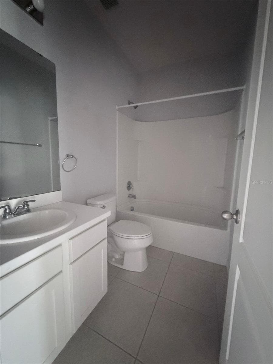 11400 CENTER LAKE DRIVE — photo 12 of 19