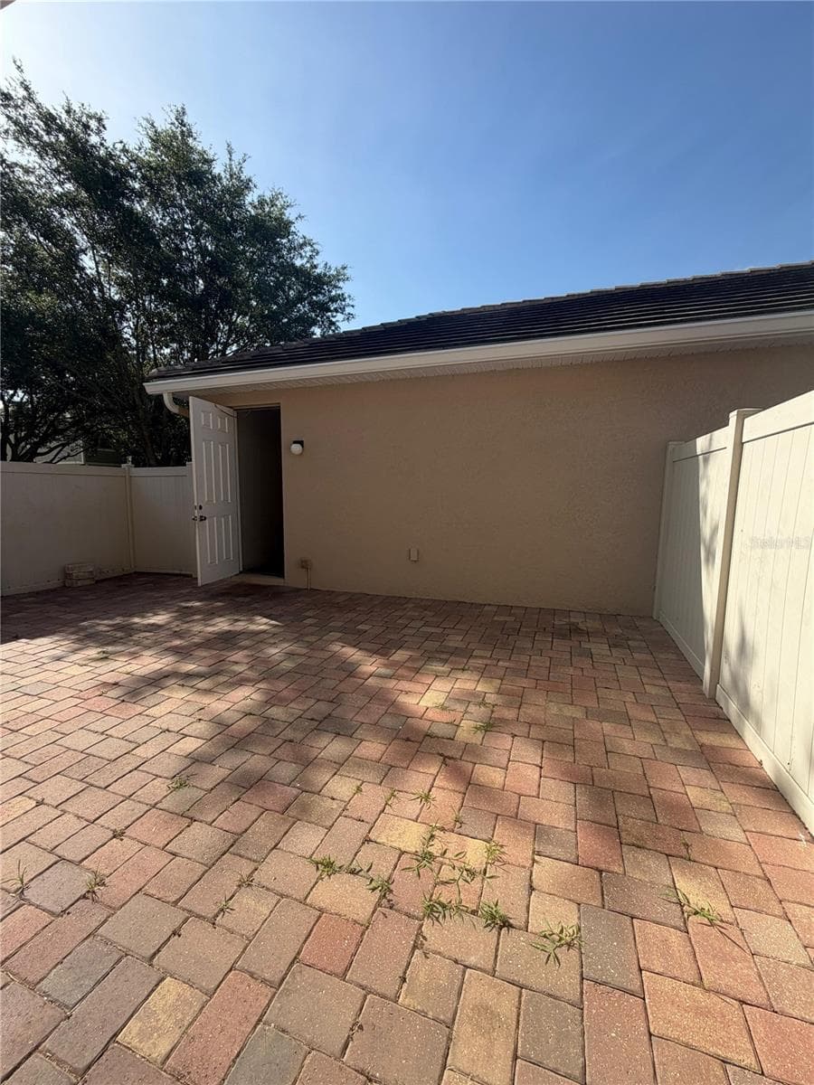 11400 CENTER LAKE DRIVE — photo 18 of 19