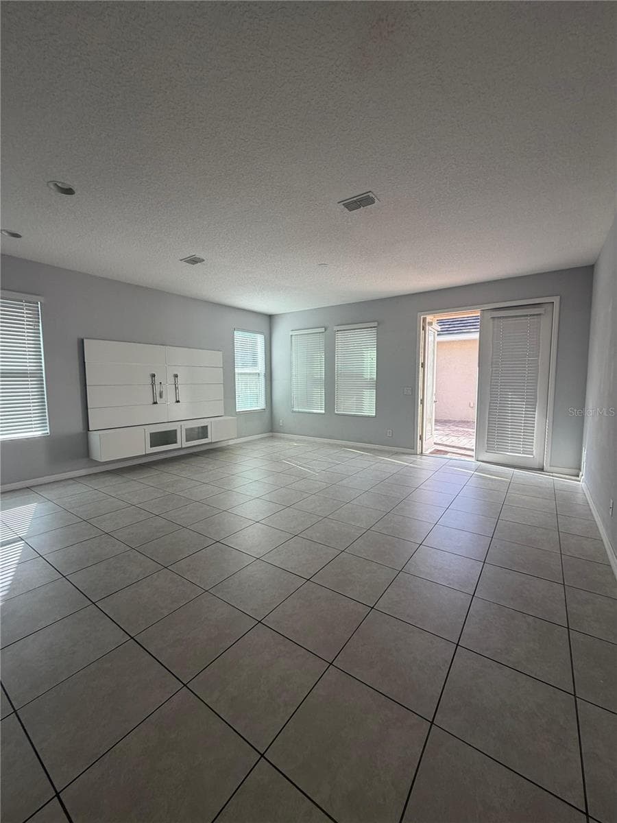 11400 CENTER LAKE DRIVE — photo 6 of 19