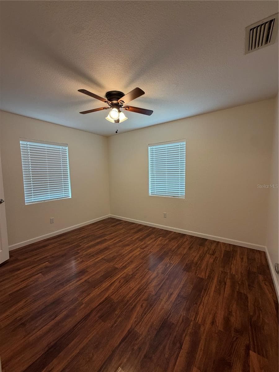 609 GRAY AVENUE — photo 26 of 38