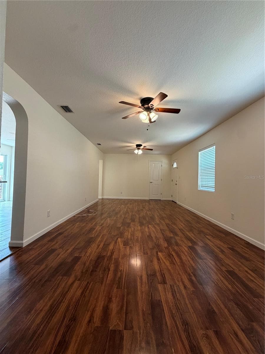 609 GRAY AVENUE — photo 33 of 38