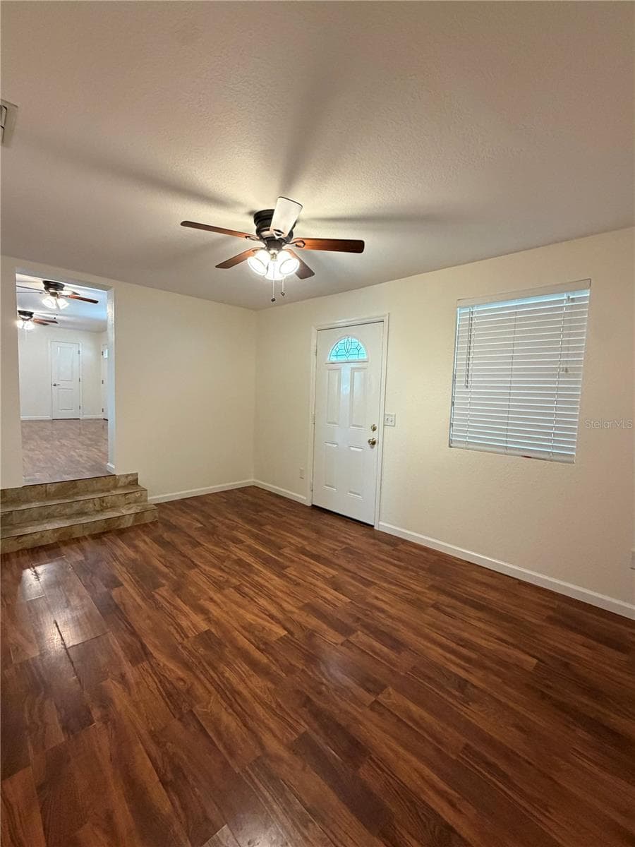 609 GRAY AVENUE — photo 25 of 38