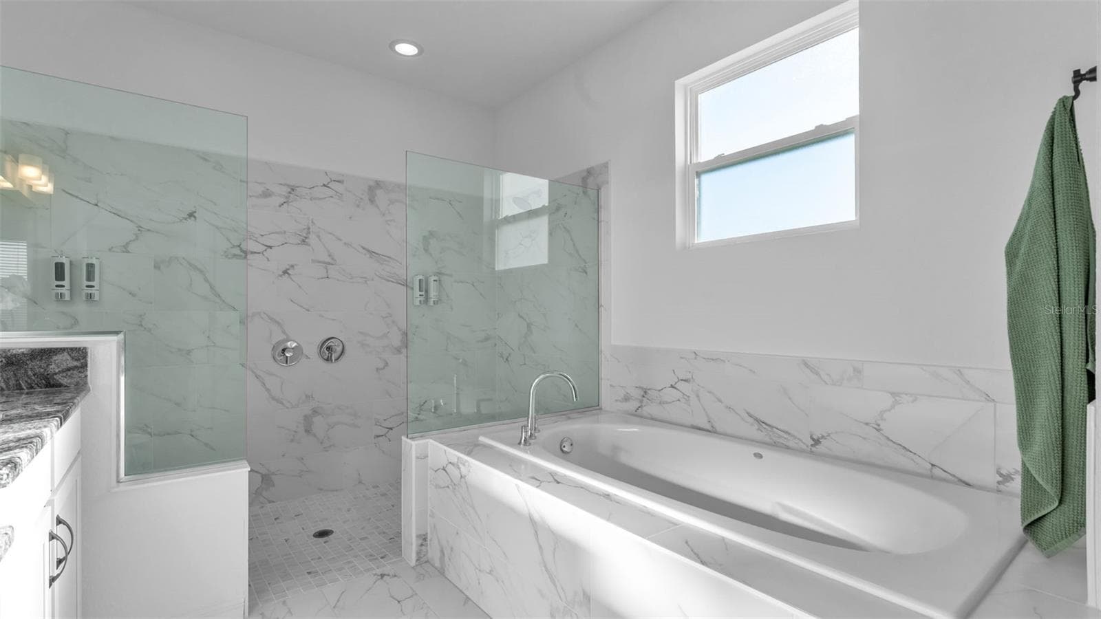 1029 BERGAMOT DRIVE — photo 32 of 62