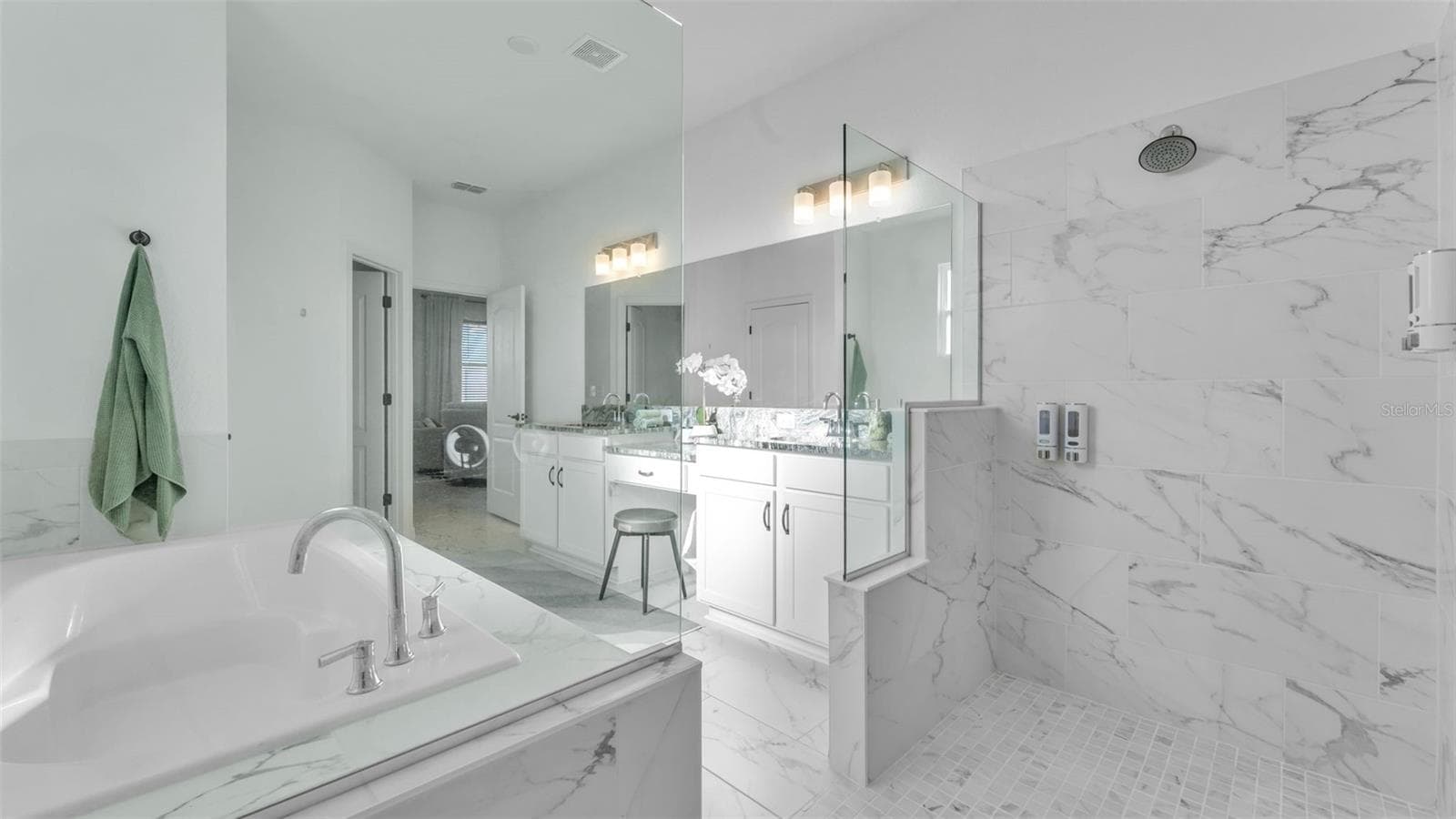 1029 BERGAMOT DRIVE — photo 30 of 62