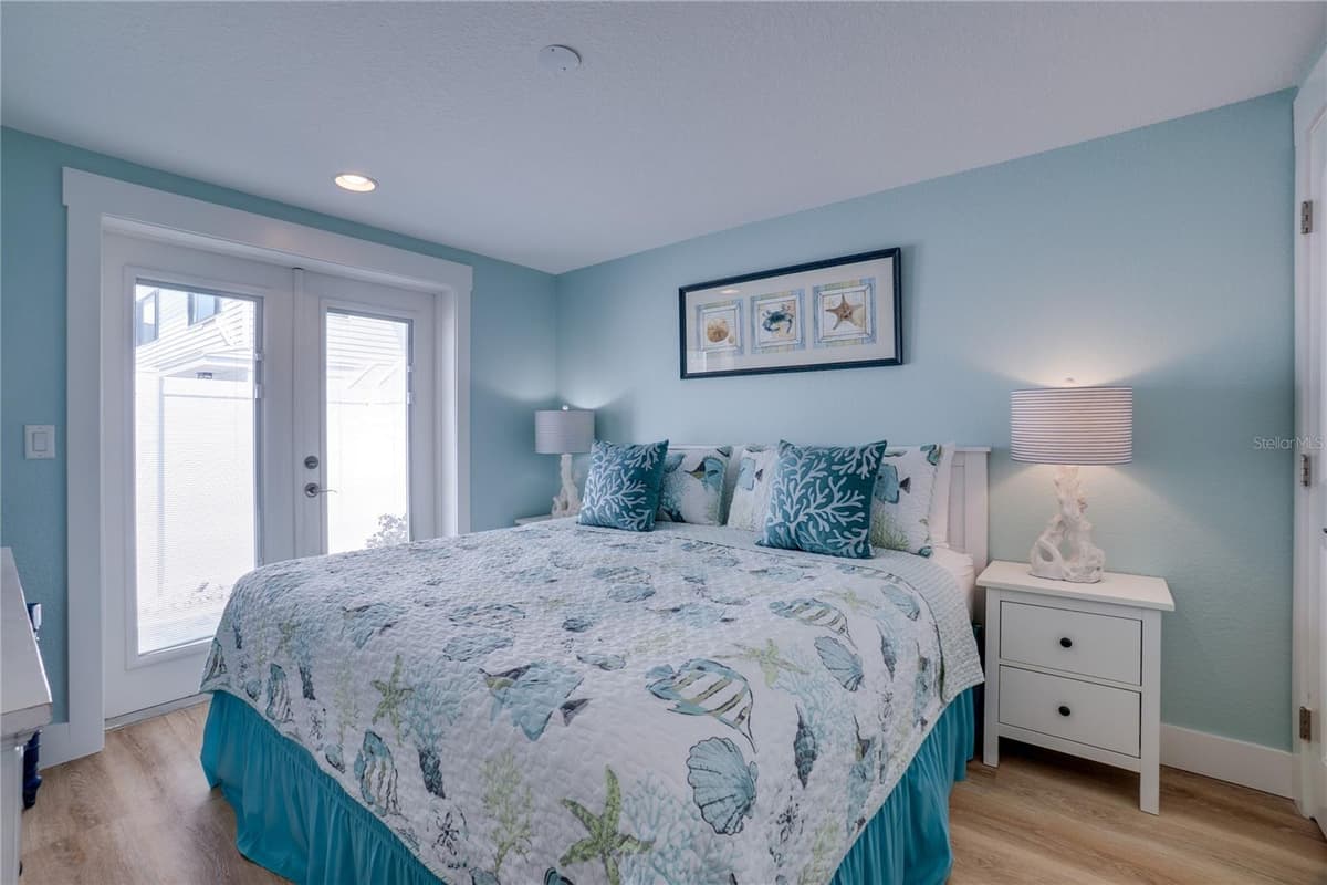 3009 AVENUE — photo 10 of 25