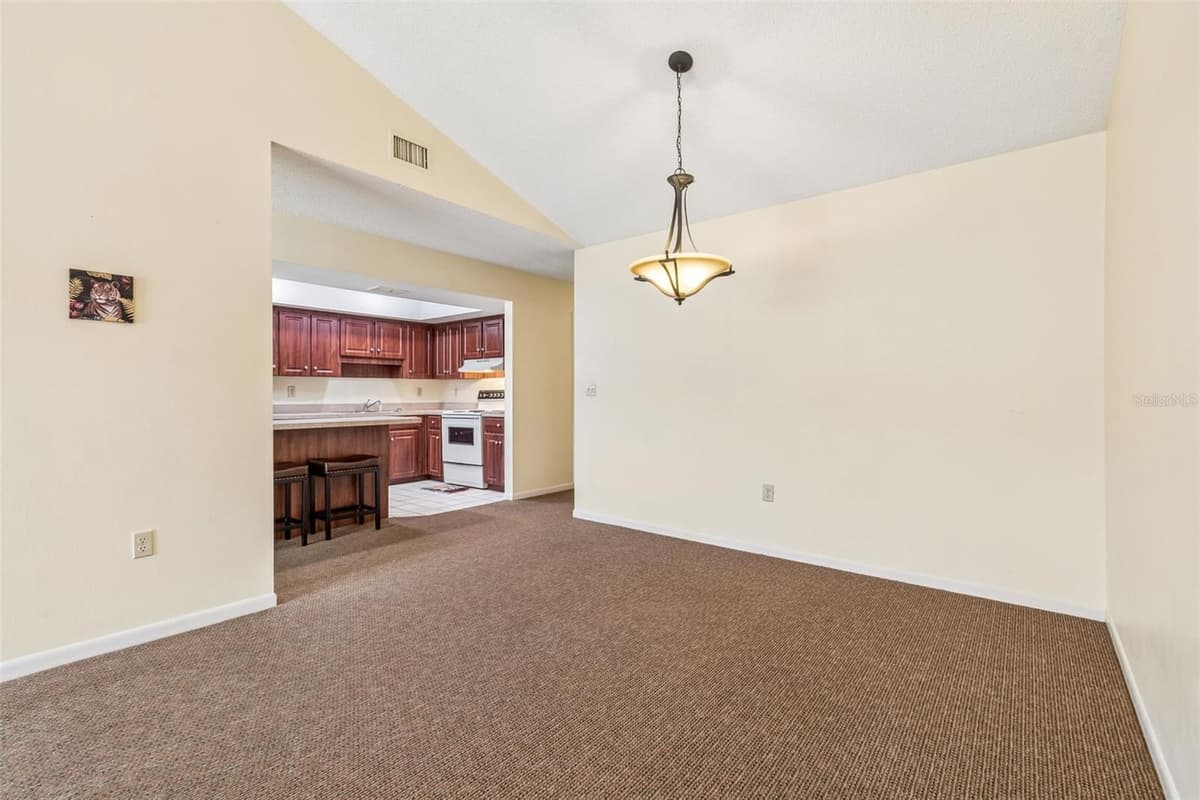4243 OAK LOOP — photo 6 of 26