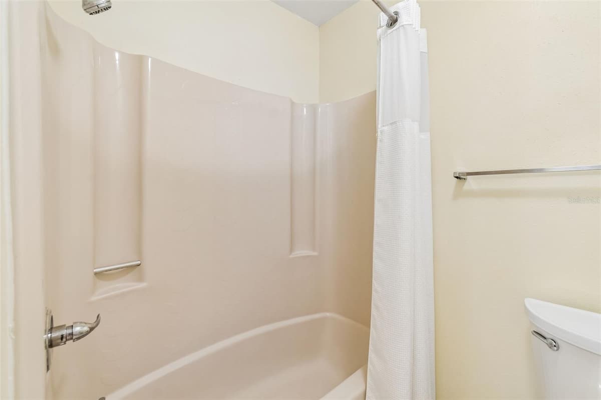 4243 OAK LOOP — photo 18 of 26