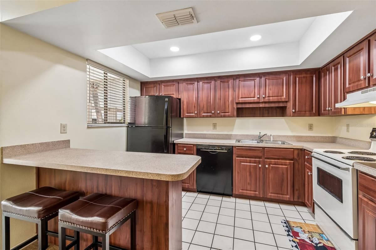 4243 OAK LOOP — photo 8 of 26