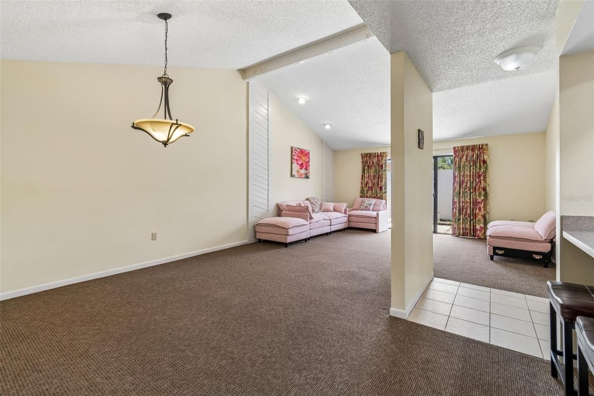 4243 OAK LOOP — photo 5 of 26