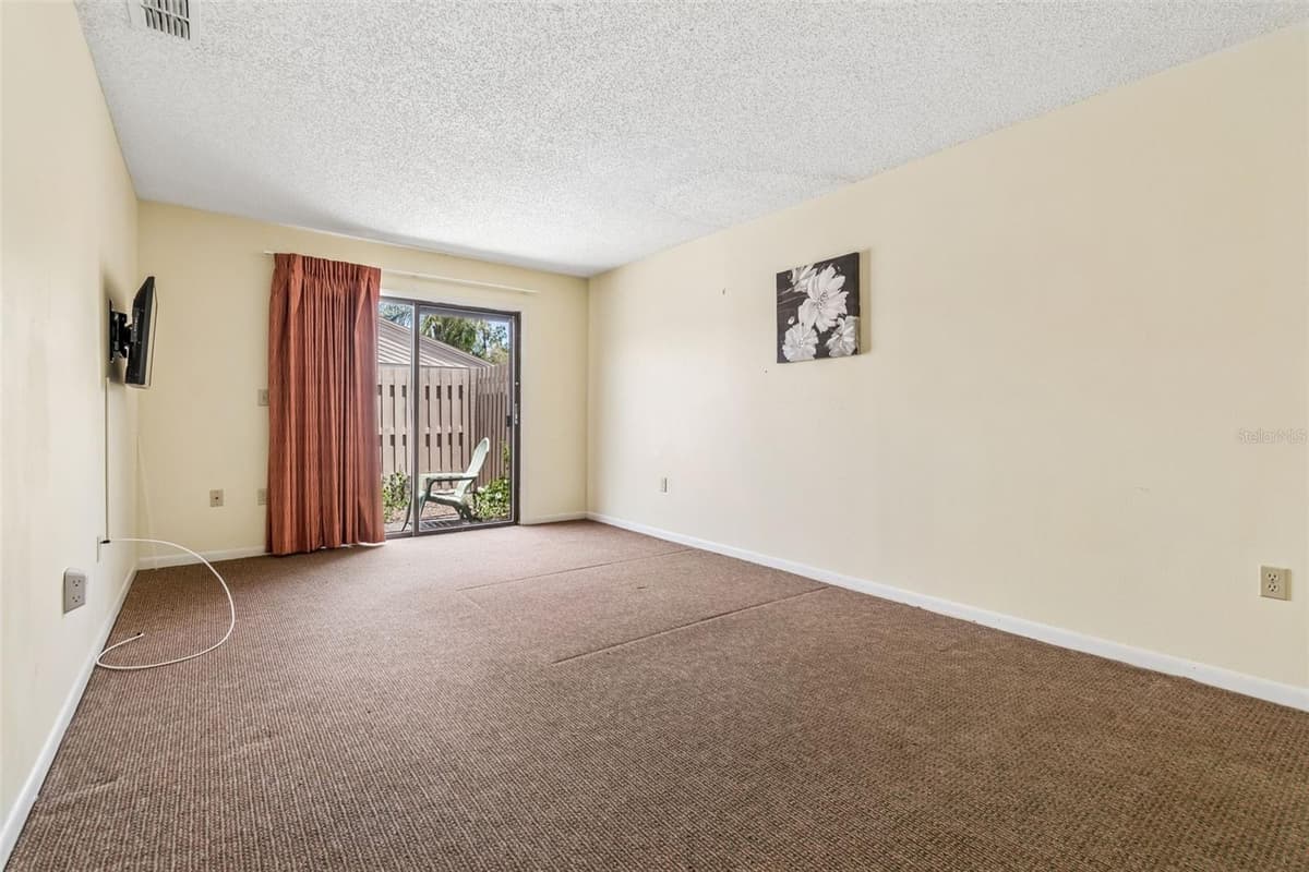 4243 OAK LOOP — photo 15 of 26