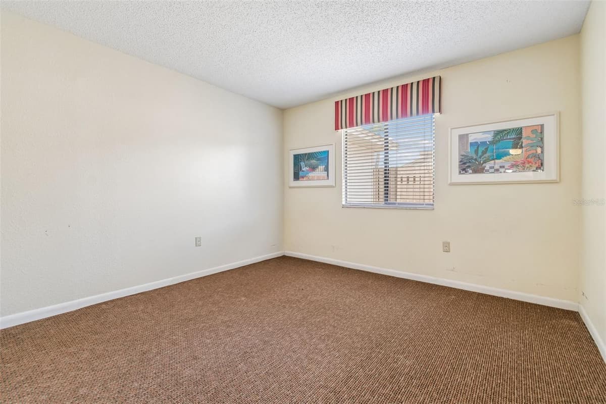 4243 OAK LOOP — photo 13 of 26