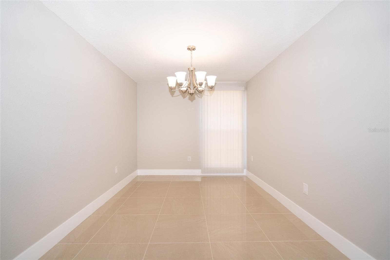 415 COUNTRY CLUB DRIVE — photo 10 of 22