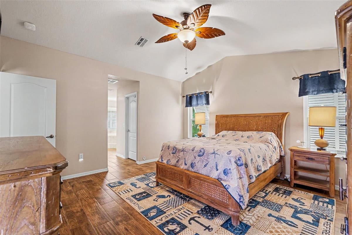6350 BILTMORE AVENUE — photo 19 of 32
