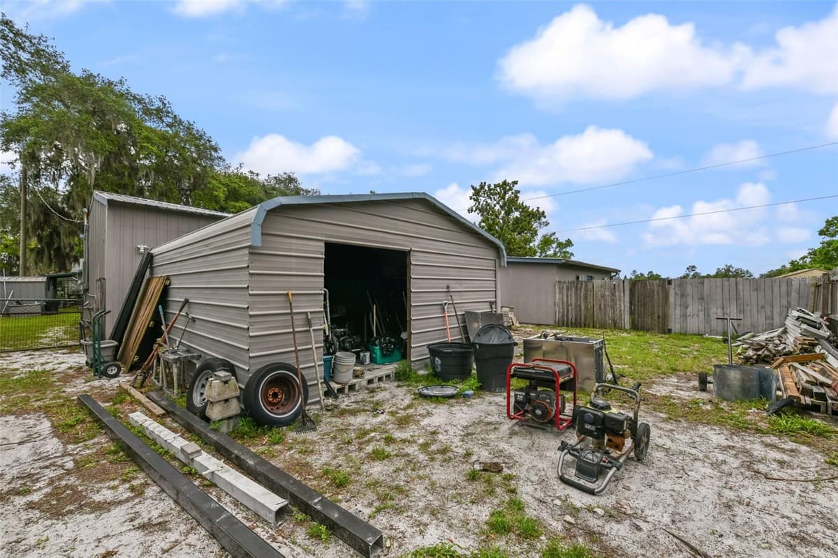 2036 LAKE VIEW AVENUE — photo 81 of 97