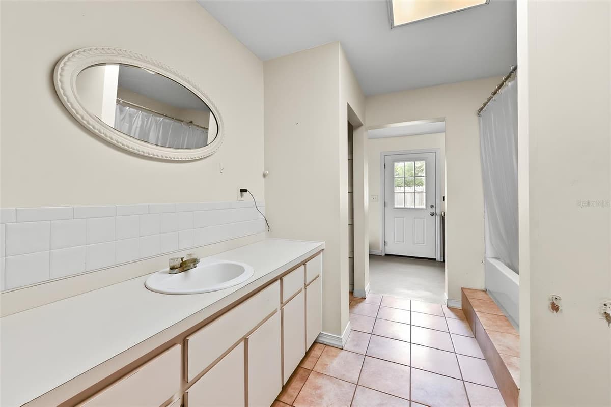 2036 LAKE VIEW AVENUE — photo 51 of 97