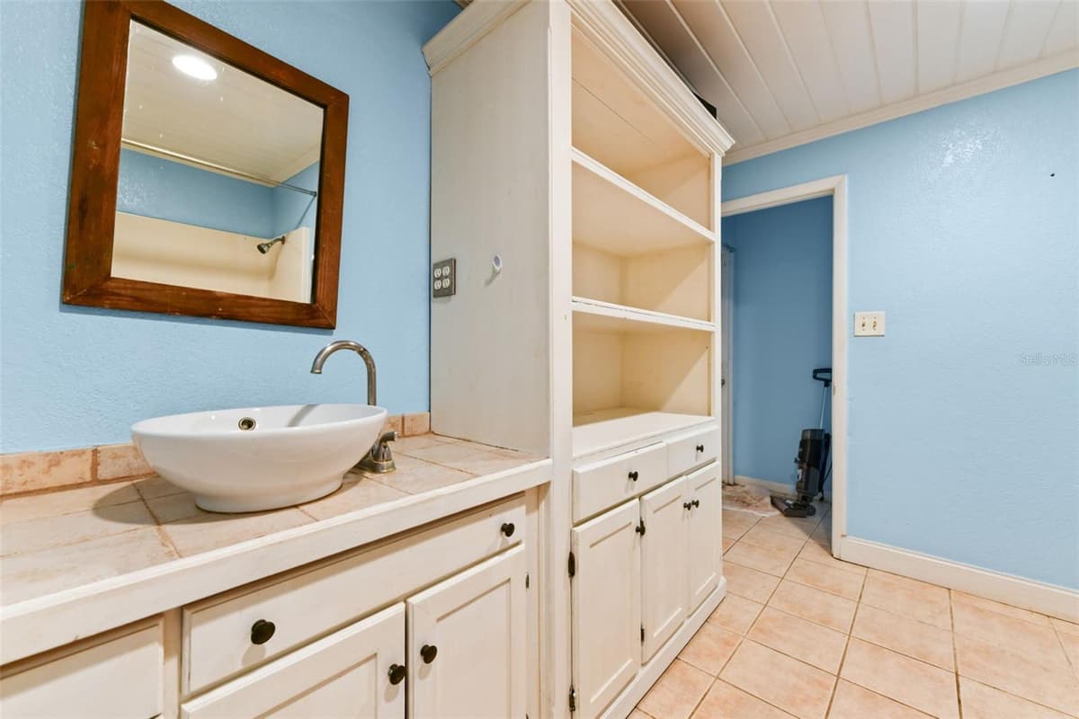 2036 LAKE VIEW AVENUE — photo 44 of 97