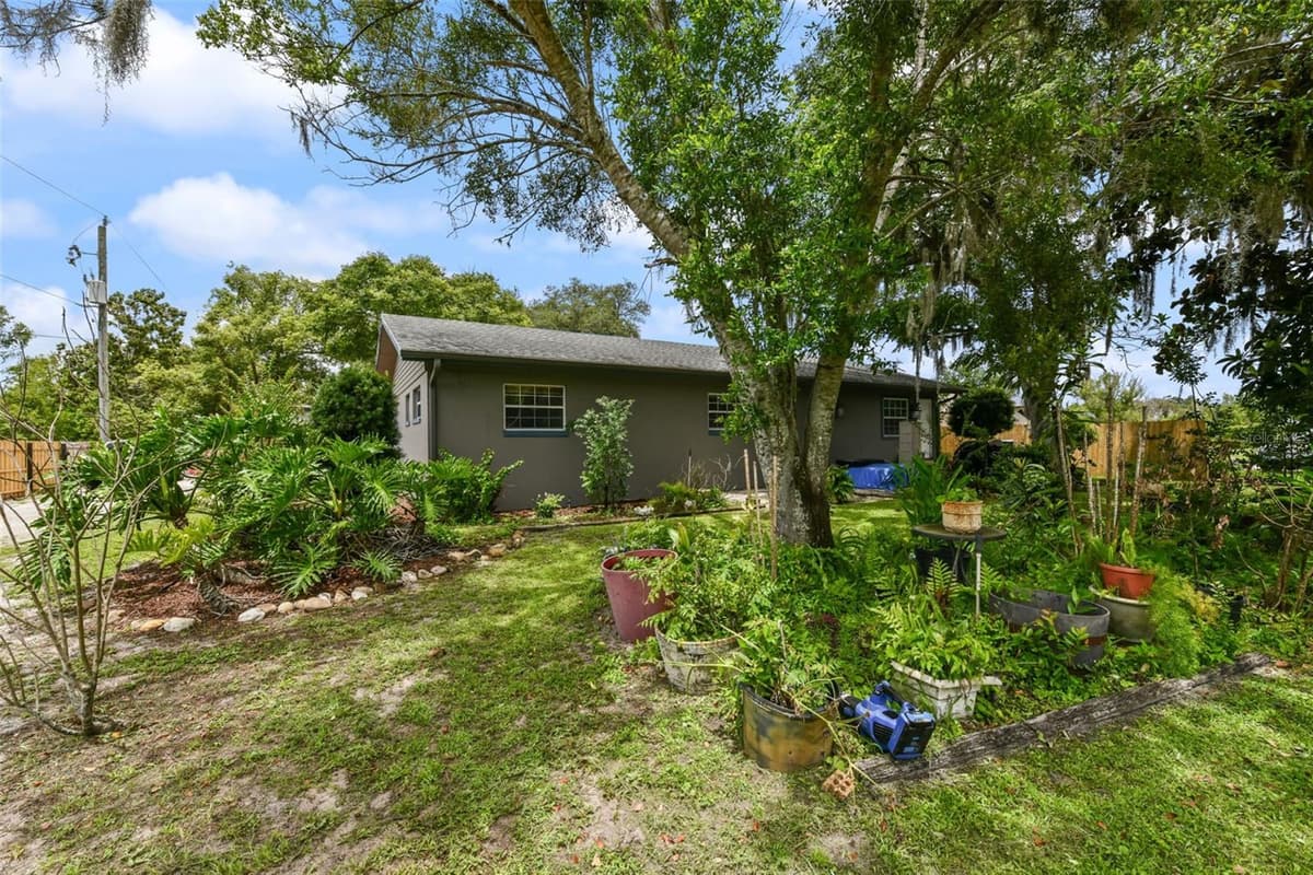 2036 LAKE VIEW AVENUE — photo 9 of 97