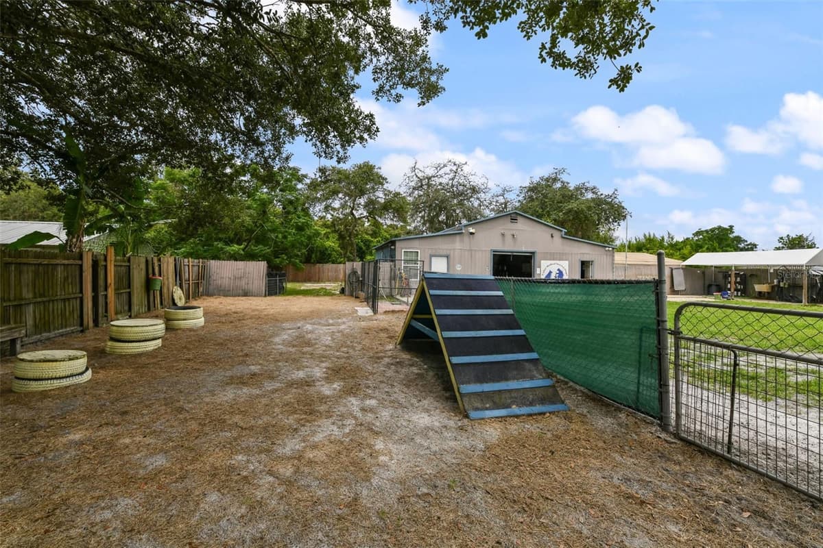 2036 LAKE VIEW AVENUE — photo 76 of 97