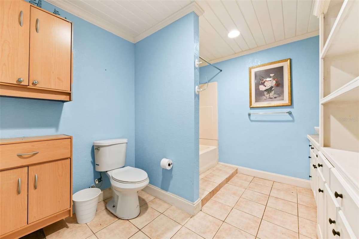 2036 LAKE VIEW AVENUE — photo 43 of 97