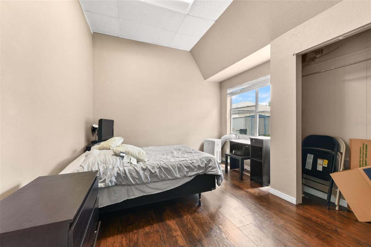2036 LAKE VIEW AVENUE — photo 41 of 97