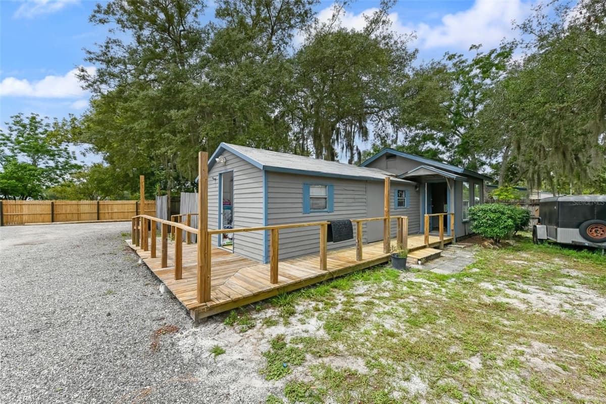 2036 LAKE VIEW AVENUE — photo 56 of 97