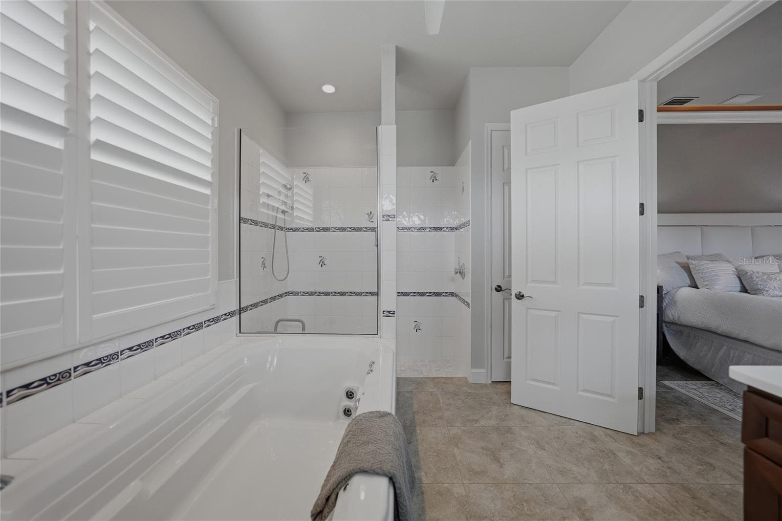 3691 WHIPPOORWILL BOULEVARD — photo 36 of 69