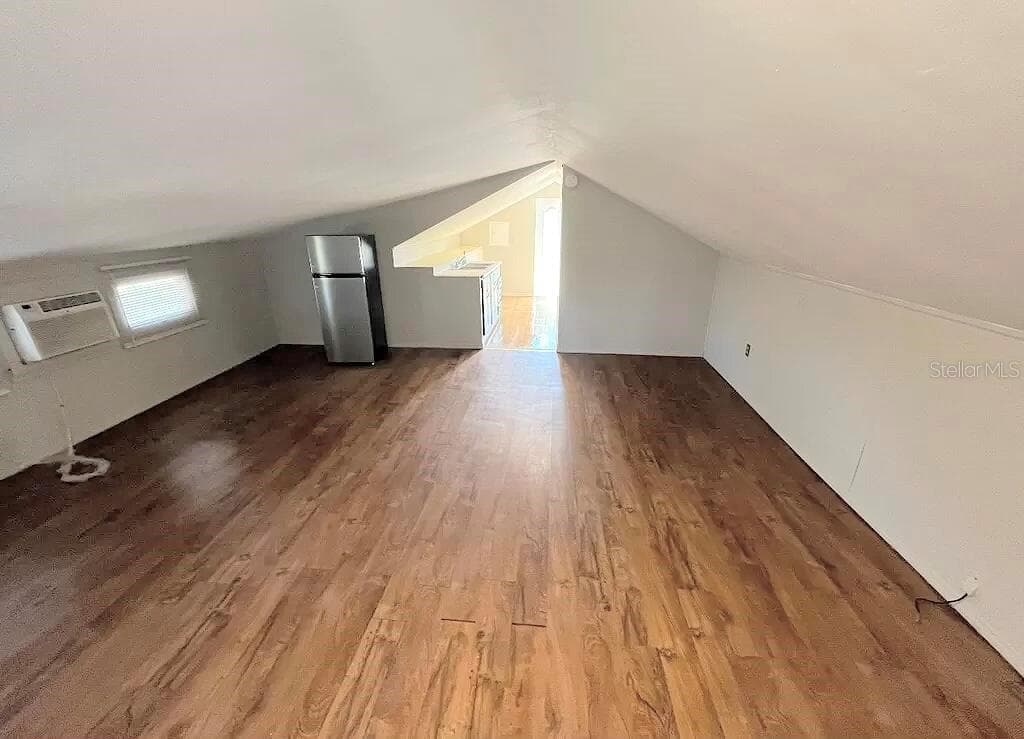 215 BUENA VISTA DRIVE — photo 13 of 19