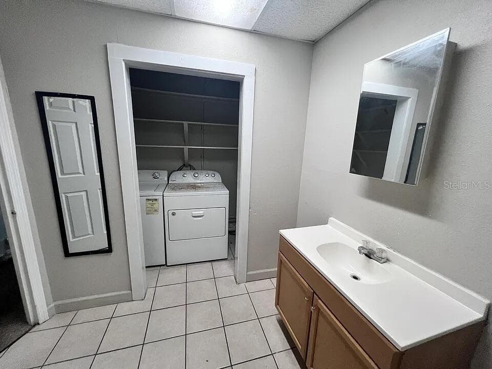 215 BUENA VISTA DRIVE — photo 11 of 19