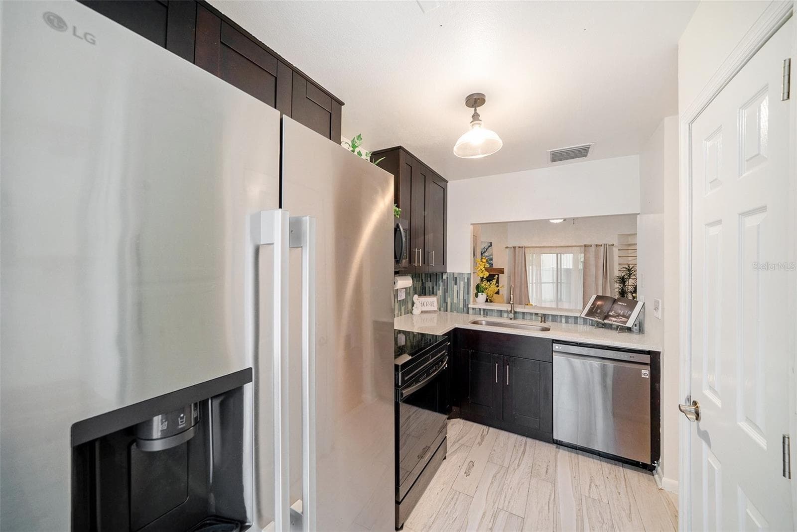 1923 BAYSHORE COURT — photo 12 of 26
