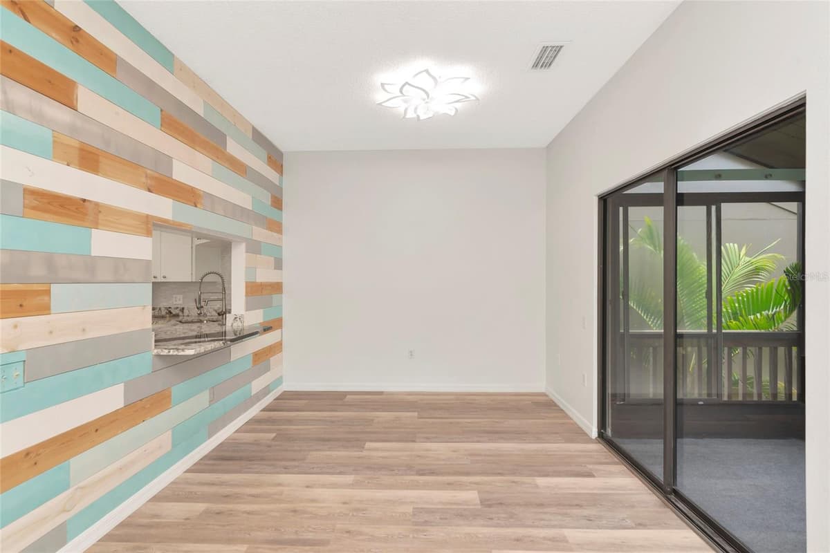 116 WOODLAND PLACE — photo 20 of 45