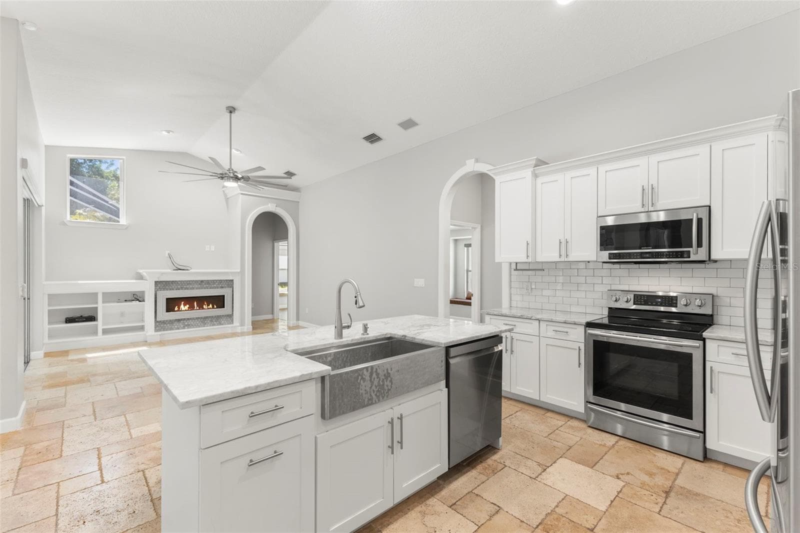 695 SALT LAKE DRIVE — photo 16 of 76