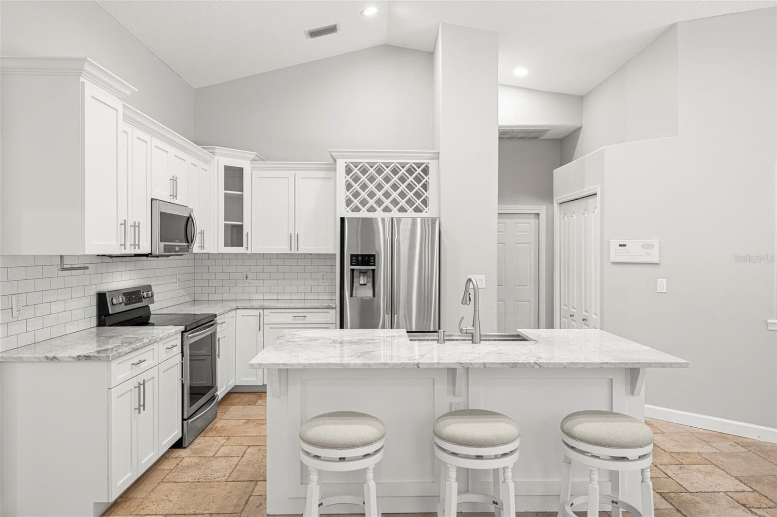 695 SALT LAKE DRIVE — photo 18 of 76