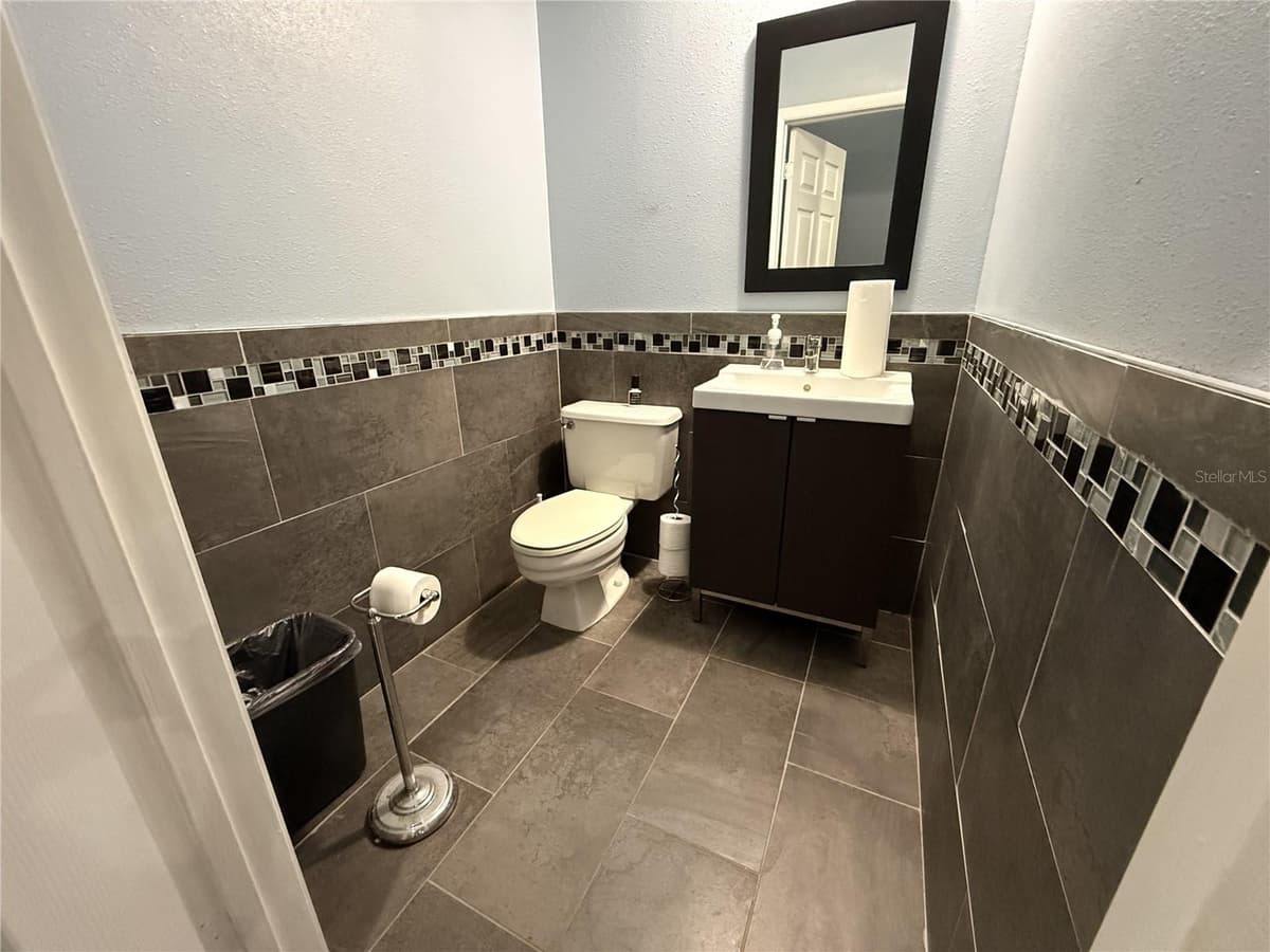 245 BLUE SPRINGS AVENUE — photo 16 of 16