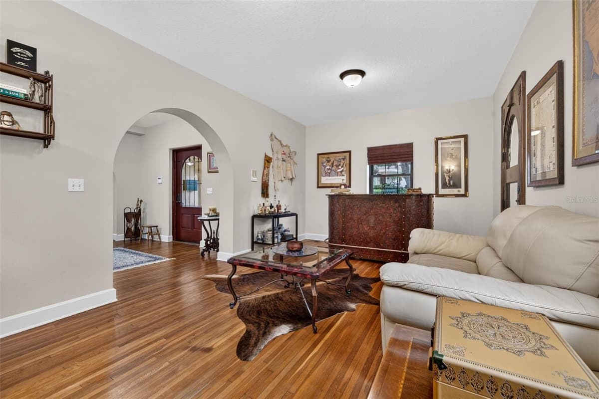 322 ROEBLING ROAD — photo 16 of 46