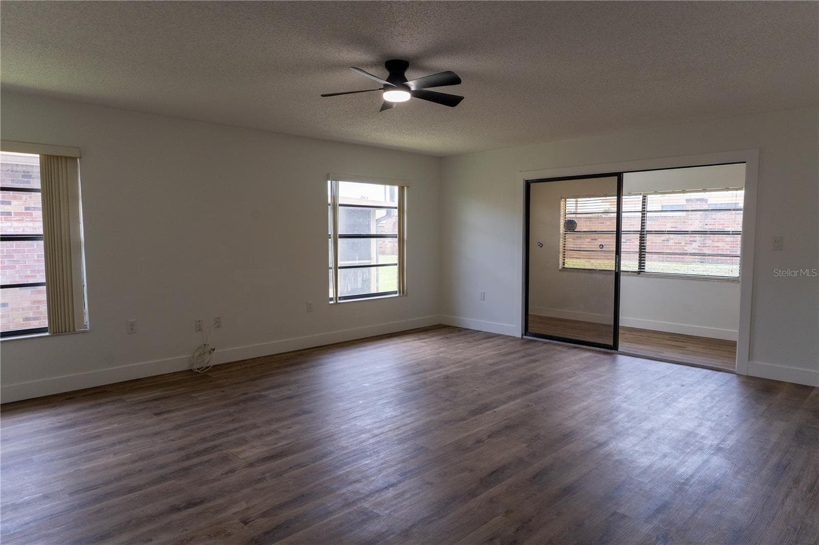 661 LAKE CAROLYN CIRCLE — photo 28 of 38