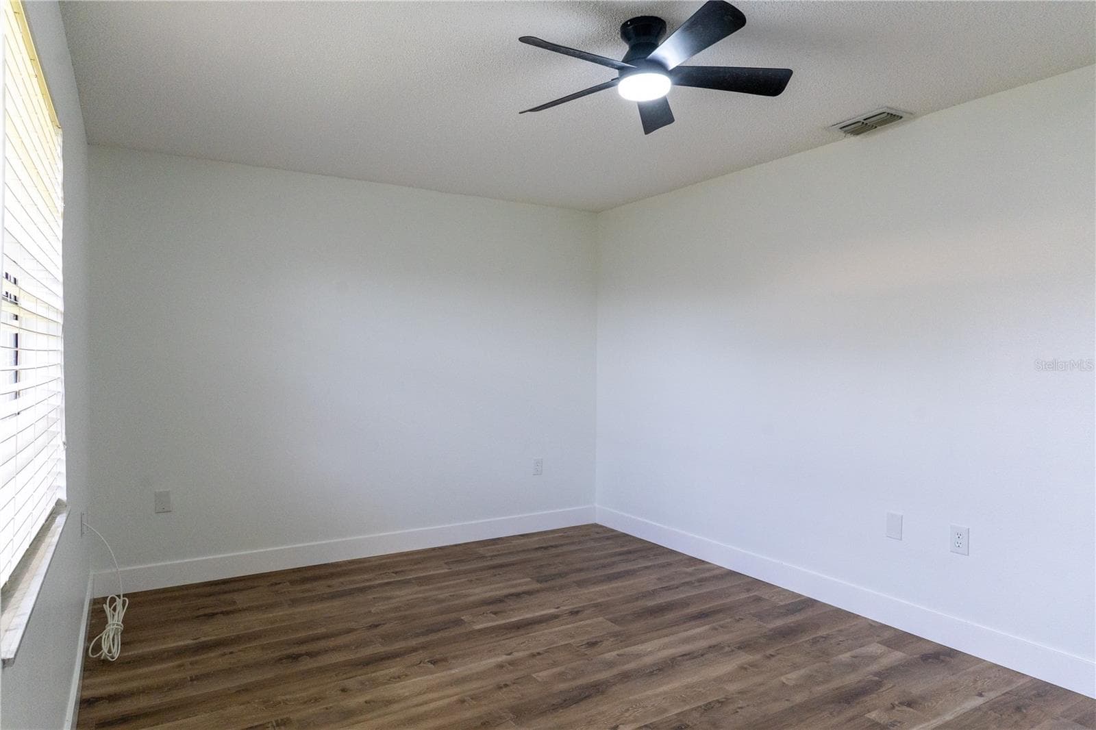 661 LAKE CAROLYN CIRCLE — photo 25 of 38