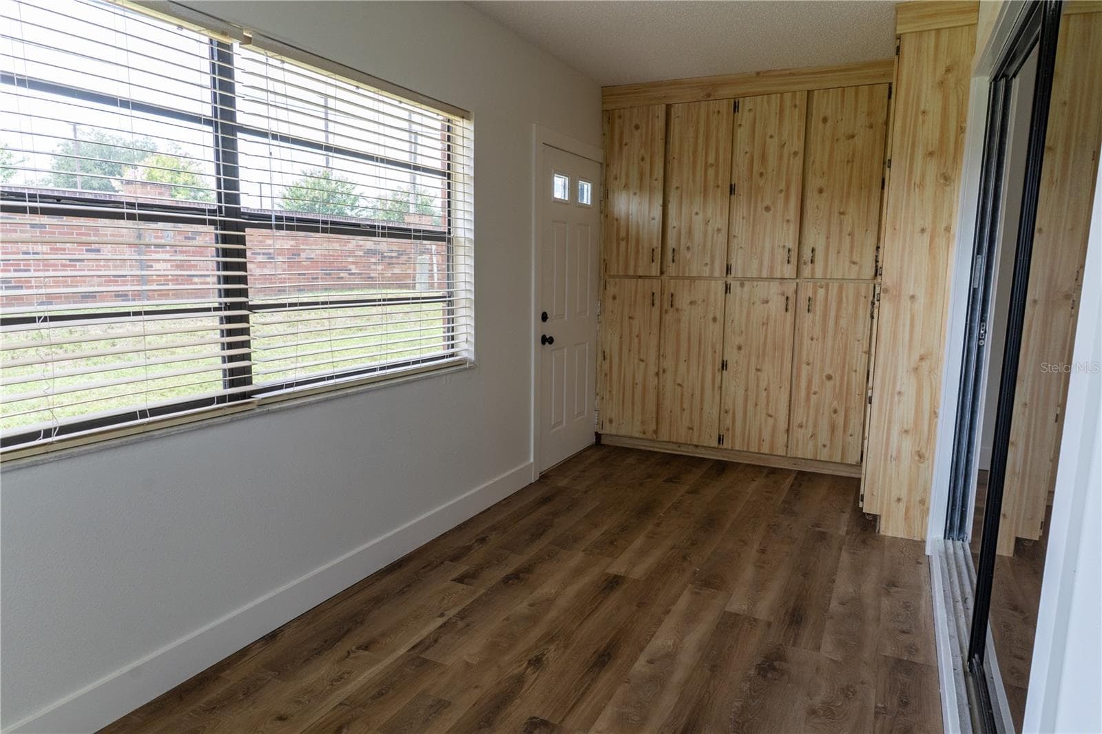 661 LAKE CAROLYN CIRCLE — photo 31 of 38