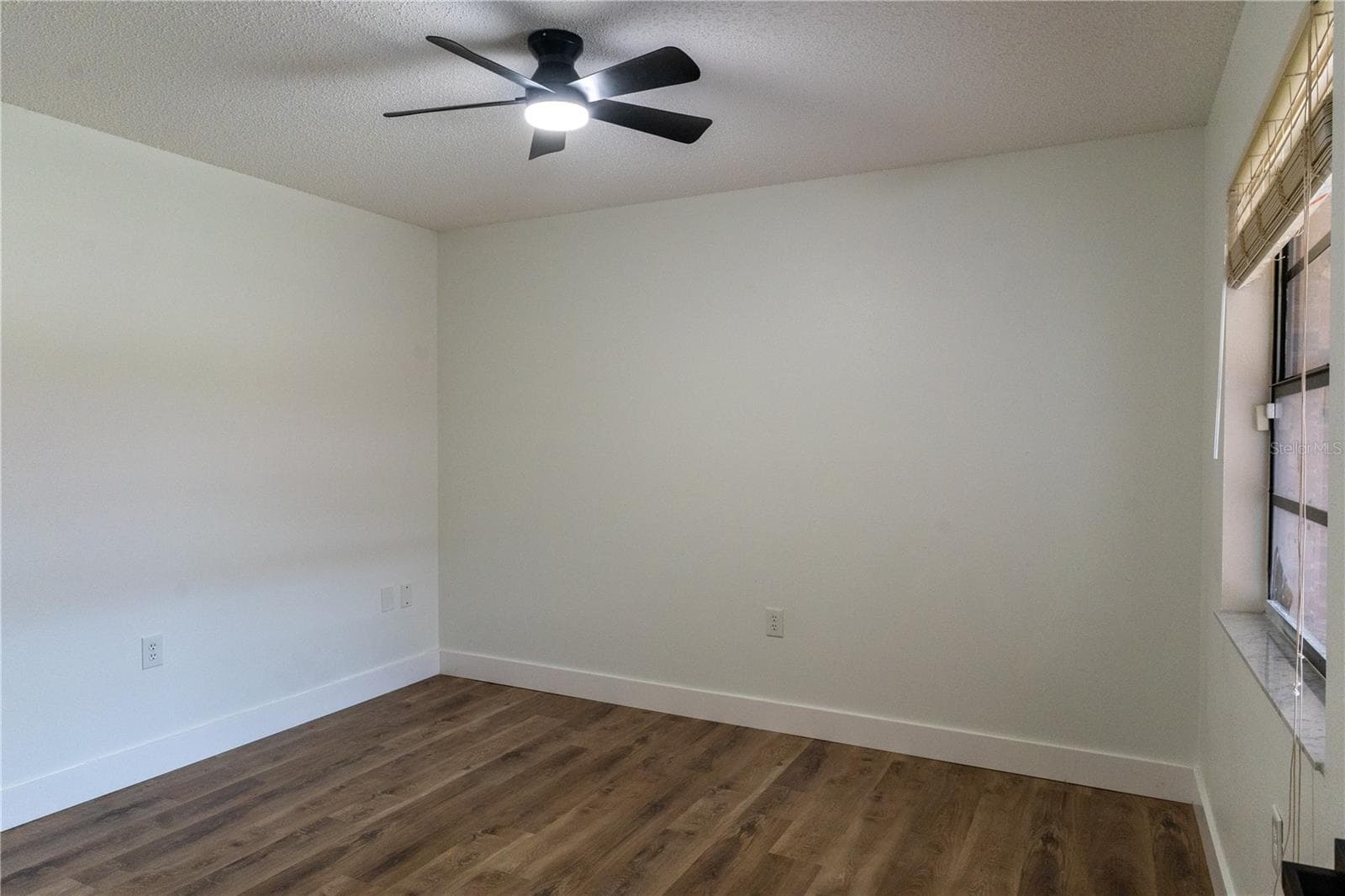 661 LAKE CAROLYN CIRCLE — photo 15 of 38
