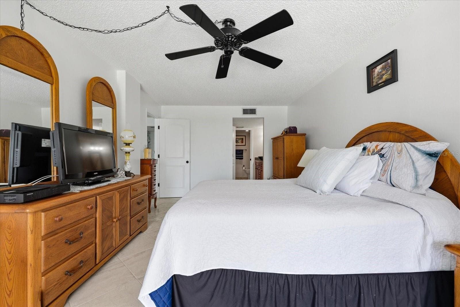 1651 SAND KEY ESTATES COURT — photo 29 of 50