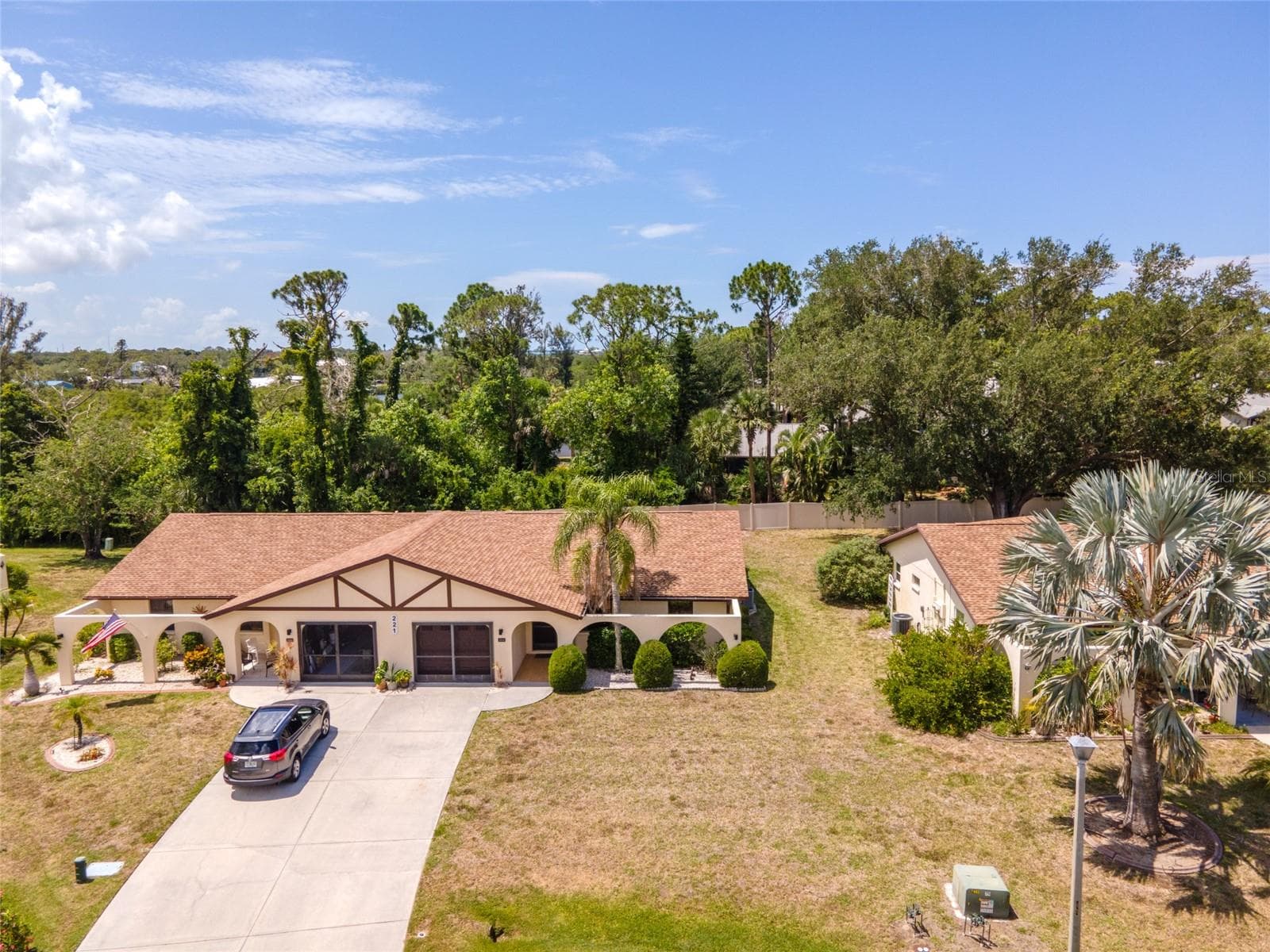 221 HIGH POINT DRIVE — photo 31 of 36