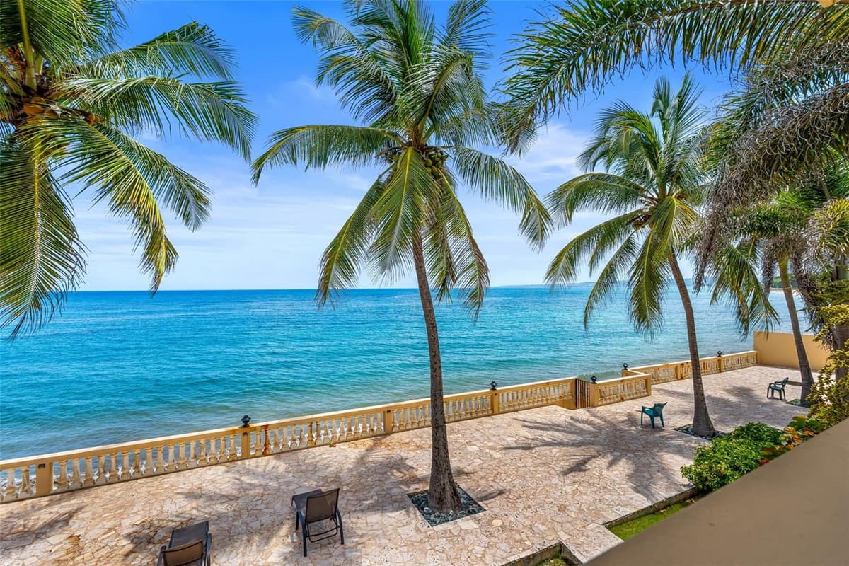 8 CONDO OCEAN VIEW CASTLE — photo 13 of 56