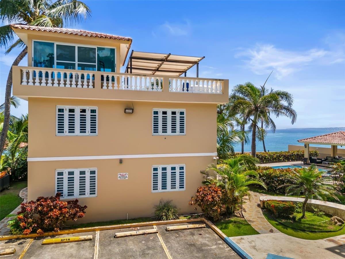 8 CONDO OCEAN VIEW CASTLE — photo 4 of 56