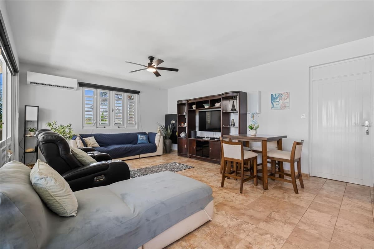 8 CONDO OCEAN VIEW CASTLE — photo 23 of 56