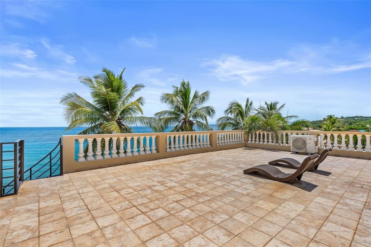 8 CONDO OCEAN VIEW CASTLE — photo 37 of 56