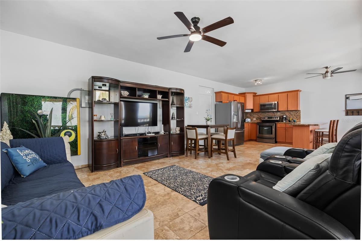 8 CONDO OCEAN VIEW CASTLE — photo 22 of 56