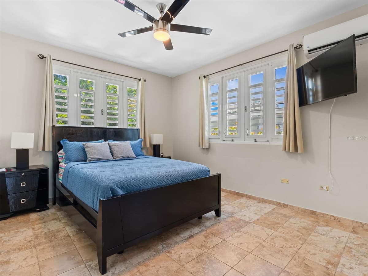 8 CONDO OCEAN VIEW CASTLE — photo 26 of 56