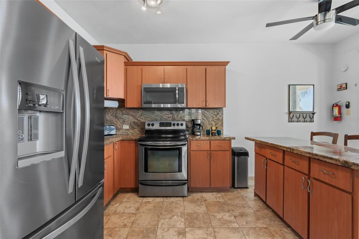 8 CONDO OCEAN VIEW CASTLE — photo 19 of 56