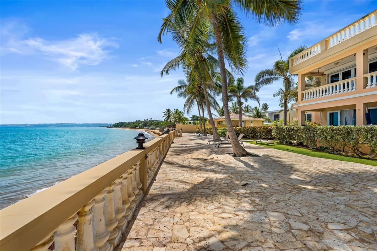 8 CONDO OCEAN VIEW CASTLE — photo 7 of 56