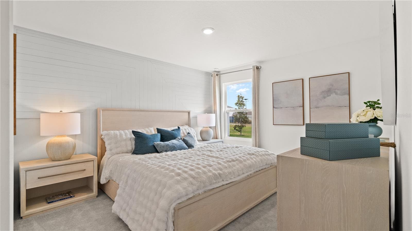 571 ARTEMIS STREET — photo 12 of 22